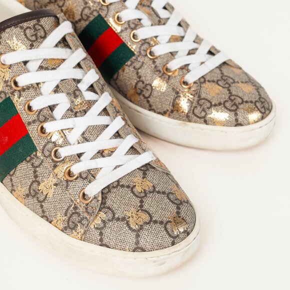 Gucci Ace GG Supreme Monogram Bee Sneakers - Picture 6 of 12